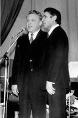 Полосин лев владимирович москонцерт. Лев полосин. Лев полосин певец. Лев полосин. Полосин лев владимирович москонцерт.